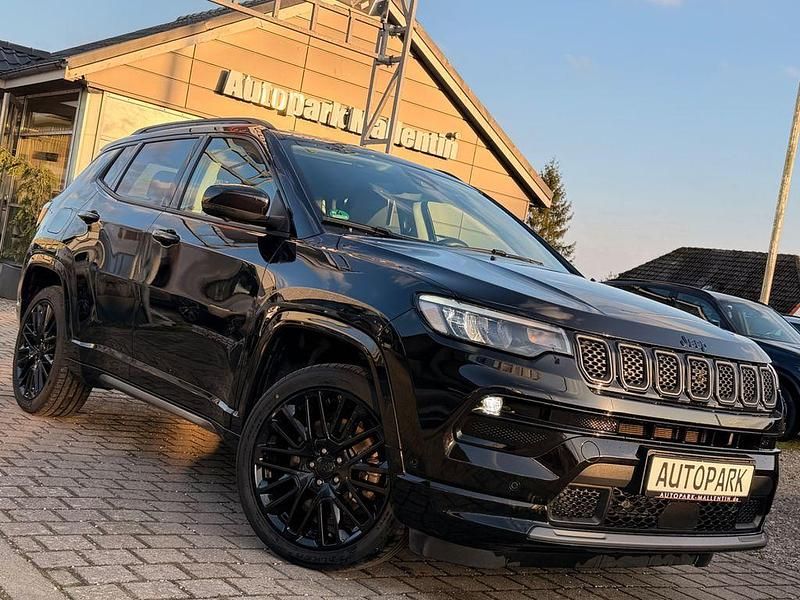 Gebraucht Jeep Compass 241 PS (177 kW) 2022 Schwarz SUV