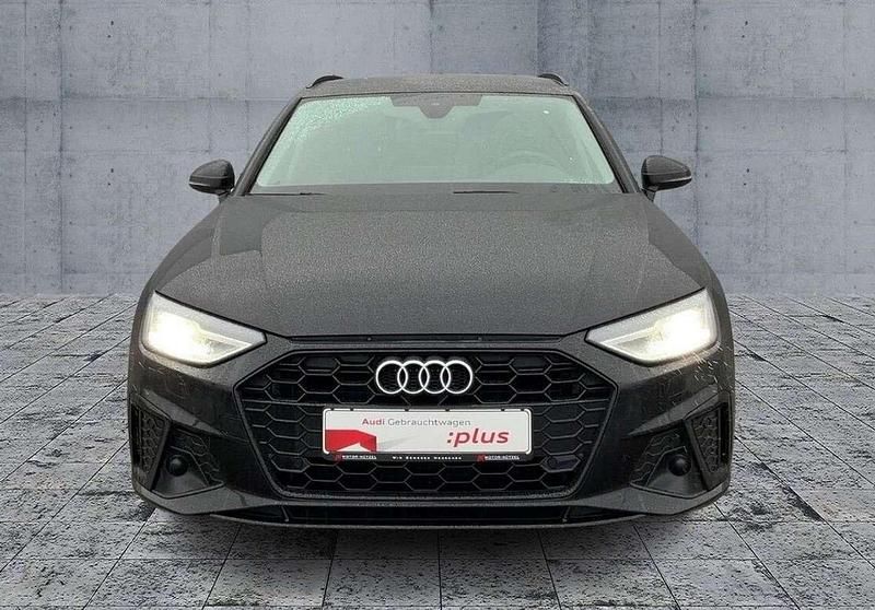 Gebraucht Audi A4 S-Line 163 PS (119 kW) 2023 Schwarz Kombi
