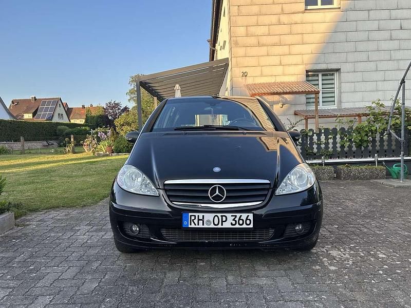 Schwarz Gebraucht 2006 Mercedes A150 Kleinwagen | 2.100 € (Fairer Preis) - Bild 1/4