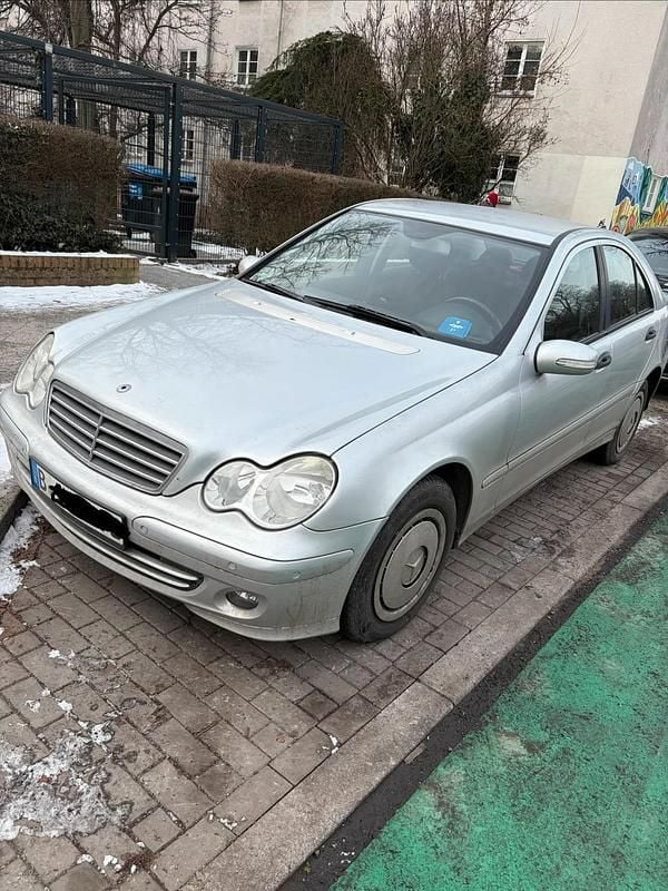 Gebraucht Mercedes C180 2007 Silber Limousine