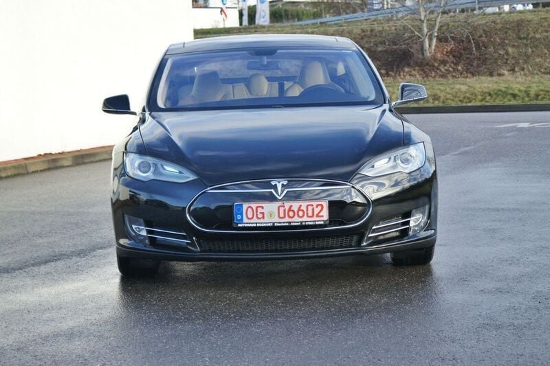 Gebraucht Tesla Model S Performance 350 kW (476 PS) 2013 Schwarz metallic Kleinwagen
