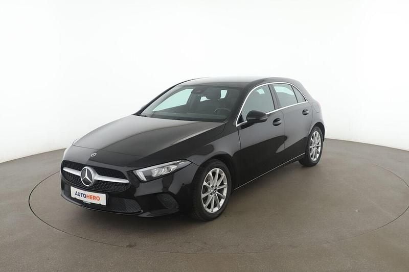 Schwarz Gebraucht 2018 Mercedes A200 Progressive Limousine | 17.990 € (Fairer Preis) - Bild 1/3