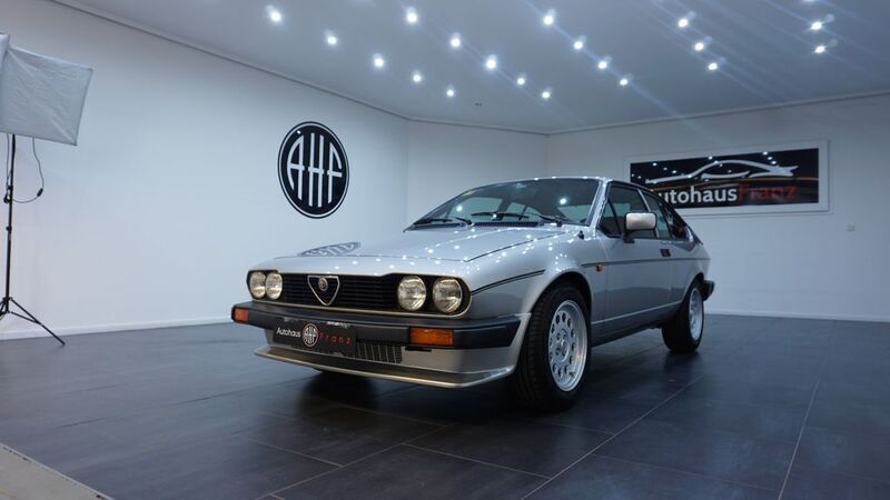 Gebraucht Alfa Romeo GTV 131 PS (96 kW) 1983 Silber Coupé