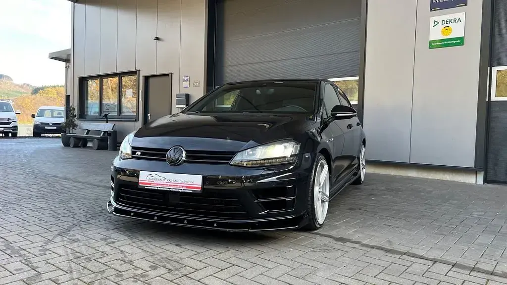 Gebraucht VW Golf VII Design 300 PS (220 kW) 2016 Schwarz Limousine