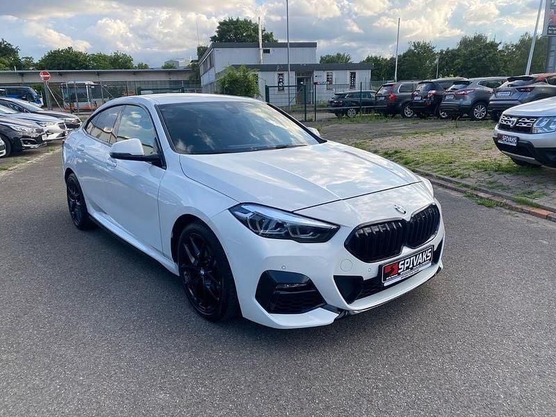 Weiß Gebraucht 2022 BMW 218 M Sport Coupé | 23.999 € (Guter Preis) - Bild 1/4
