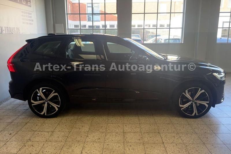 Gebraucht Volvo XC60 Ultimate 197 PS (144 kW) 2022 Schwarz SUV