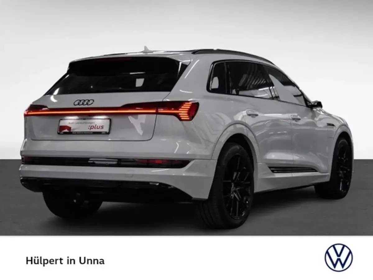 Gebraucht Audi e-tron S-Line 230 kW (313 PS) 2021 Weiß SUV