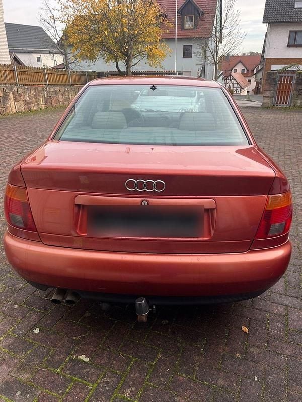 Gebraucht Audi A4 150 PS (110 kW) 1996 Rot Limousine