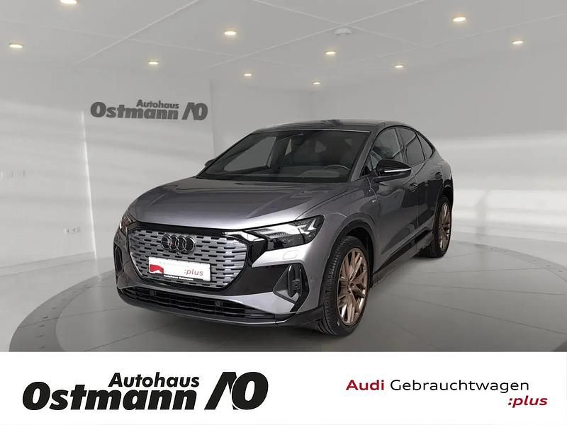 Grau Gebraucht 2022 Audi Q4 Sportback e-tron Ambiente SUV | 35.550 € - Bild 1/4