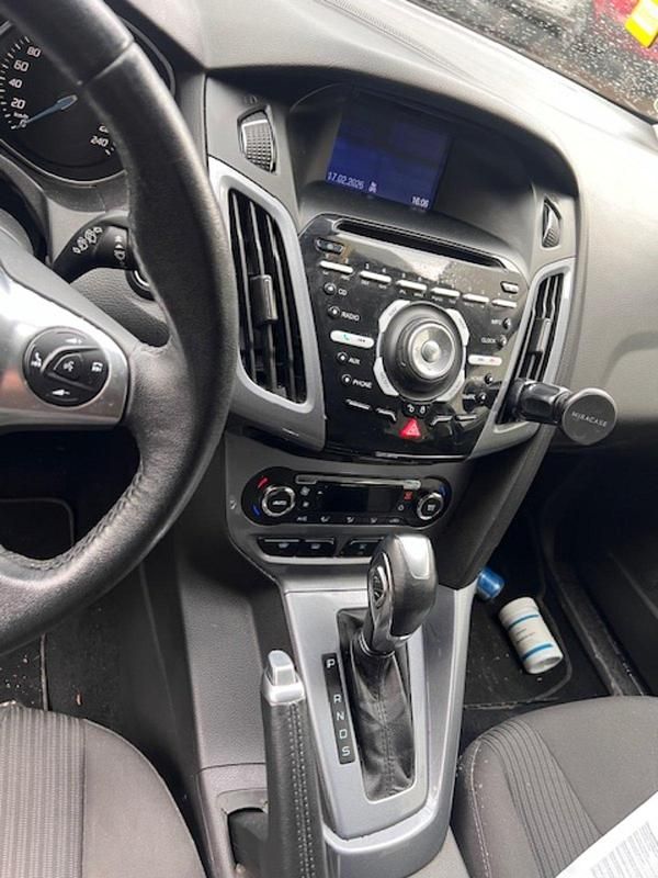 Gebraucht Ford Focus 160 PS (117 kW) 2013 Schwarz Limousine