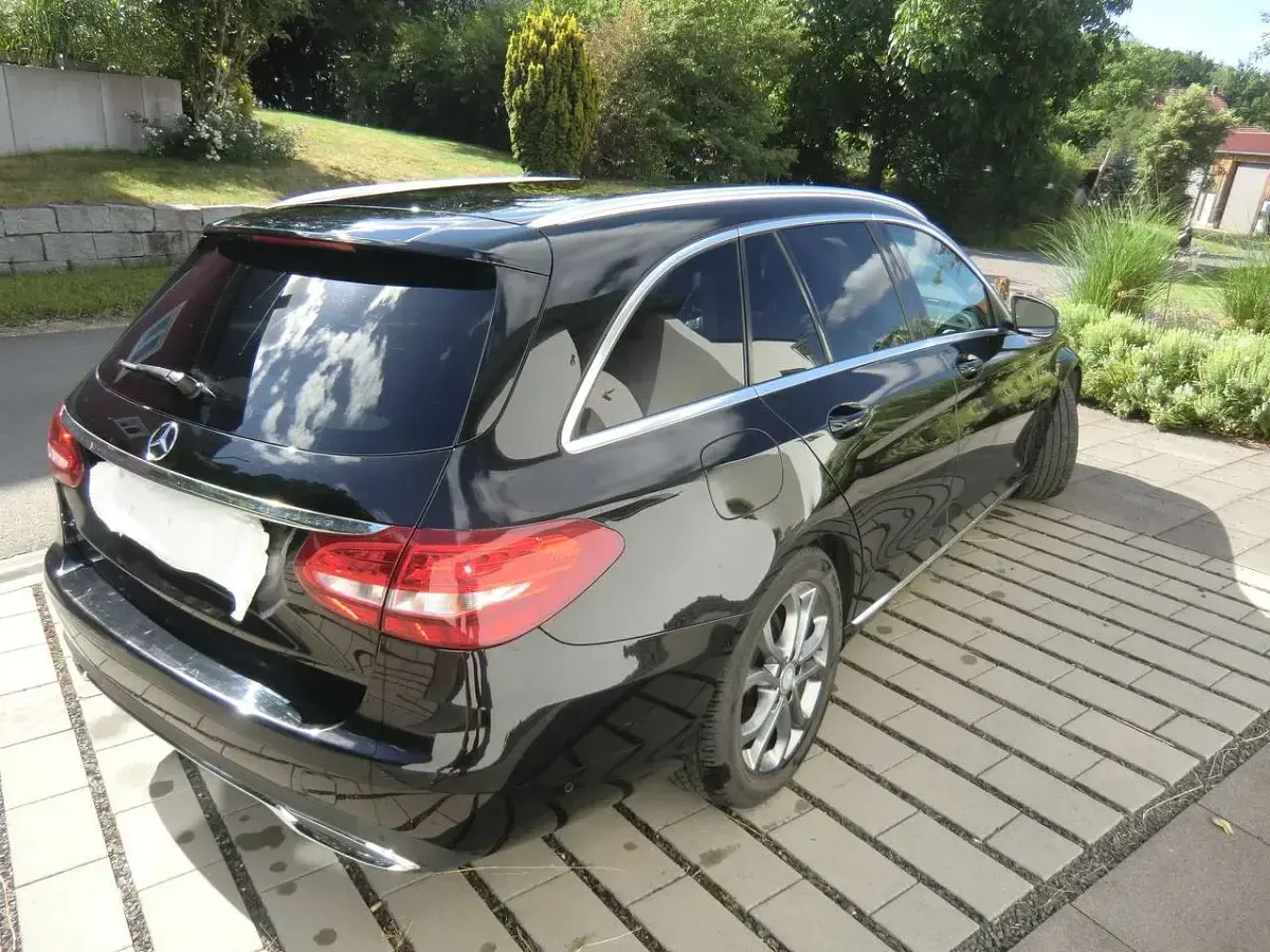 Gebraucht Mercedes C200 Avantgarde 136 PS (100 kW) 2015 Schwarz Kombi