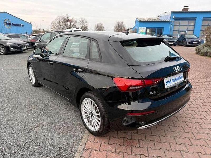 Gebraucht Audi A3 e-tron Advanced 150 PS (110 kW) 2022 Schwarz Kleinwagen