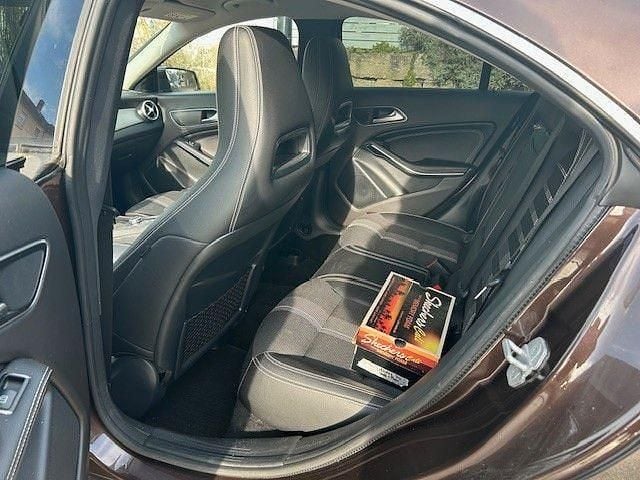 Gebraucht Mercedes CLA250 218 PS (160 kW) 2017 Braun Limousine