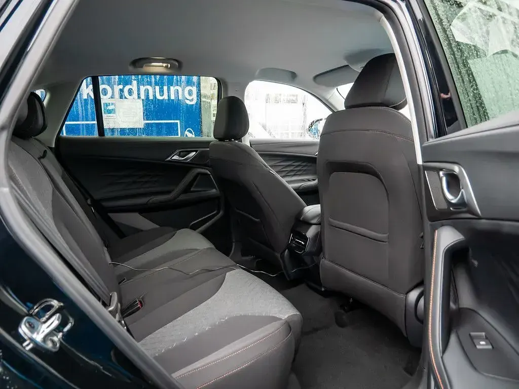 Gebraucht MG HS Comfort 272 PS (200 kW) 2024 Schwarz SUV
