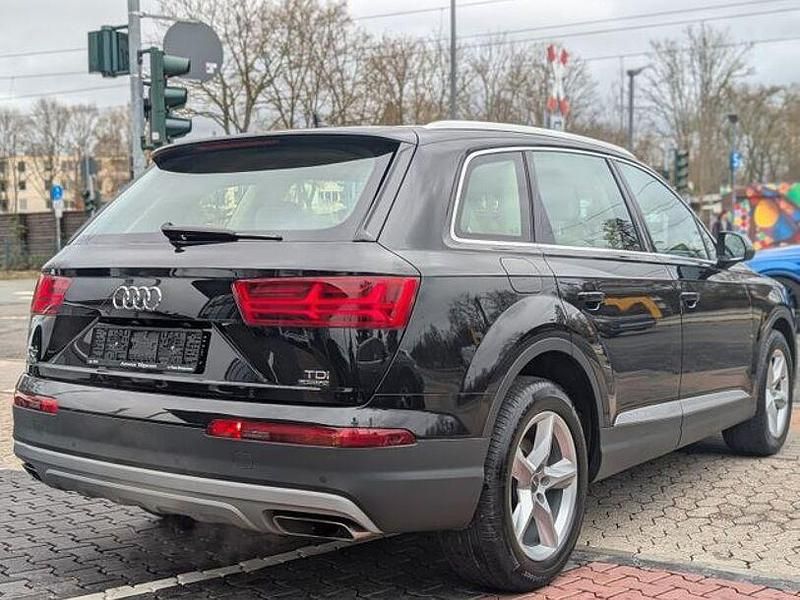 Gebraucht Audi Q7 Ambiente 272 PS (200 kW) 2015 Schwarz SUV