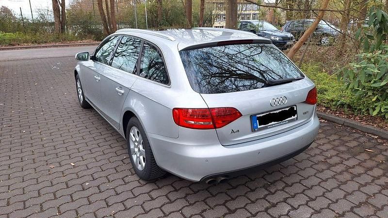 Gebraucht Audi A4 Ambiente 120 PS (88 kW) 2009 Silber Kombi