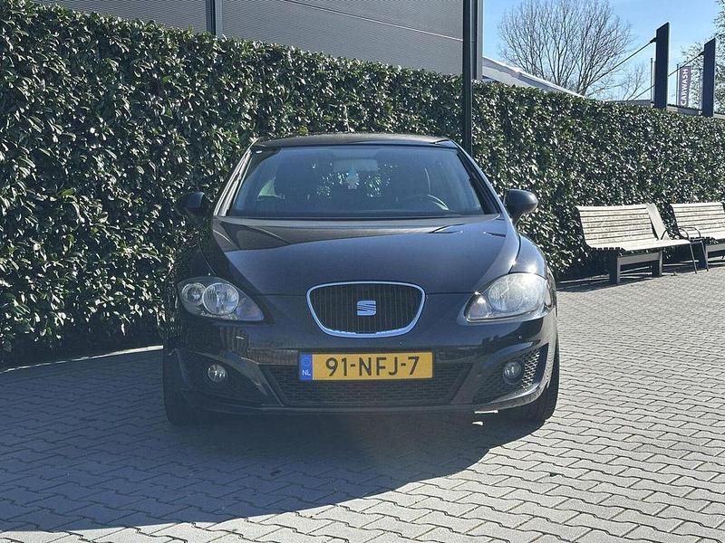 Gebraucht Seat Leon 105 PS (77 kW) 2010 Schwarz Kleinwagen