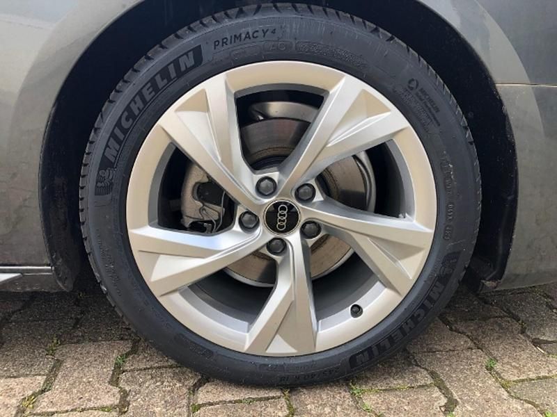 Gebraucht Audi A4 Business 150 PS (110 kW) 2024 Daytonagrau perleffekt Kombi