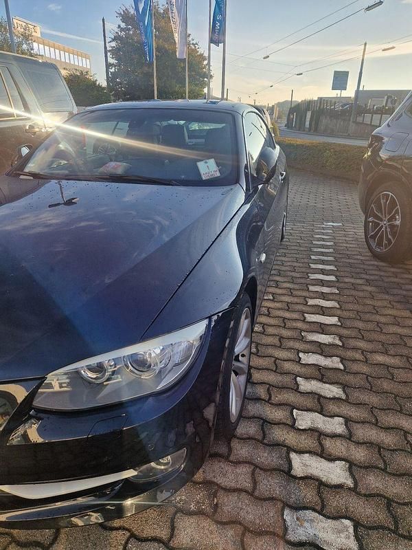 Schwarz Gebraucht 2010 BMW 320 Cabriolet Cabrio | 14.500 € (Etwas zu teuer) - Bild 1/2