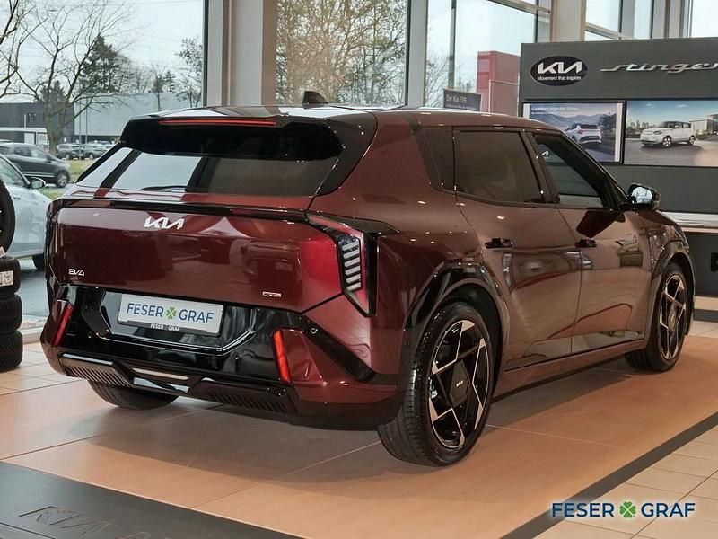 Neu Kia EV4 GT-Line 150 kW (204 PS) 2026 Magma red Limousine