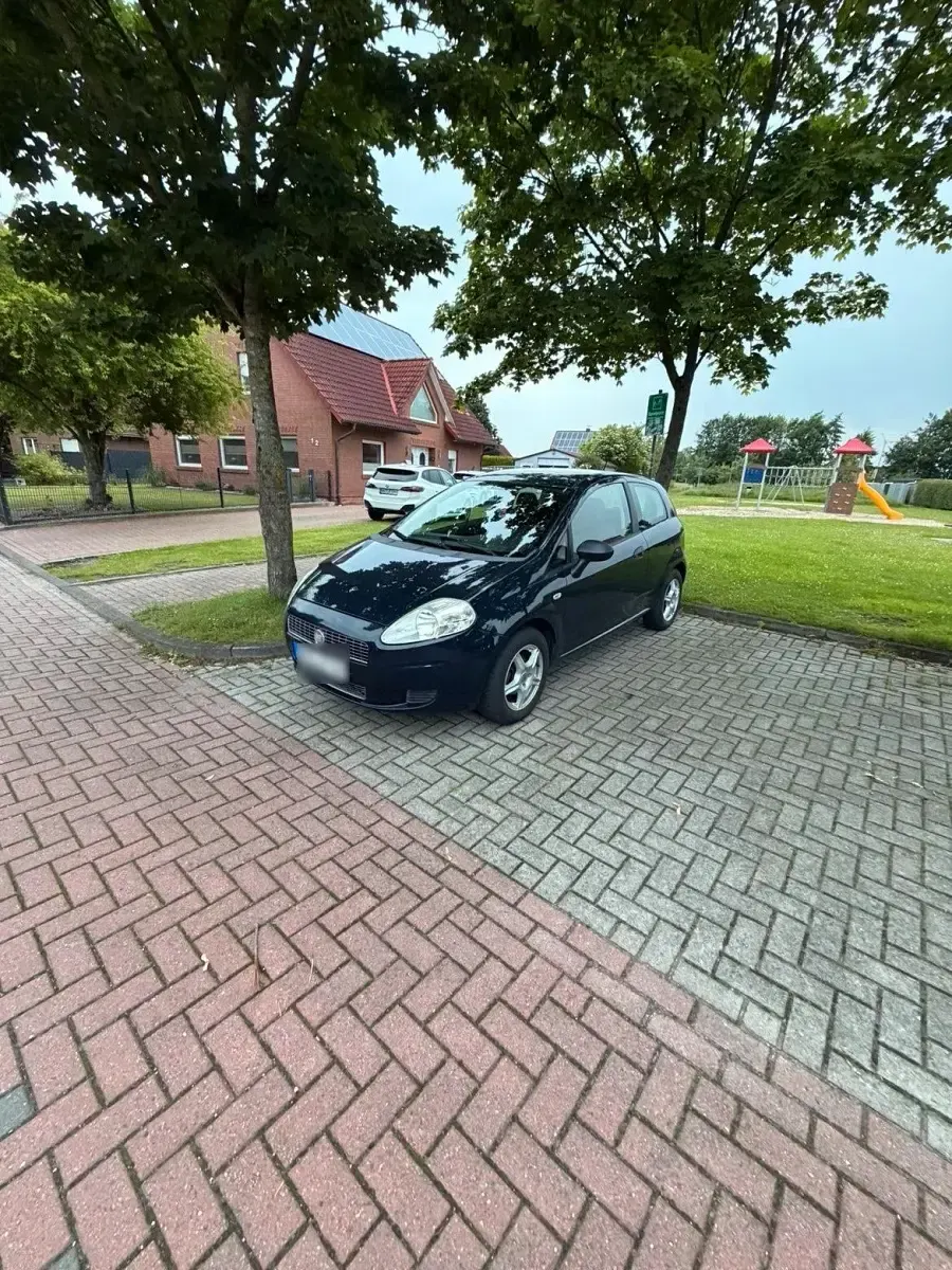 Gebraucht Fiat Punto 65 PS (47 kW) 2009 Blau Kleinwagen