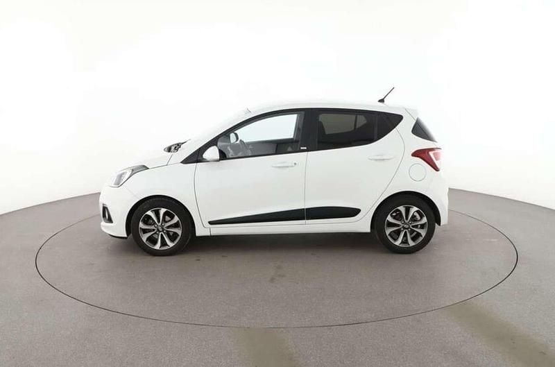 Gebraucht Hyundai i10 Passion 67 PS (49 kW) 2016 Weiß Kleinwagen