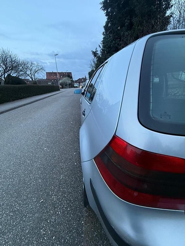 Gebraucht VW Golf IV 75 PS (55 kW) 2000 Grau Kombi