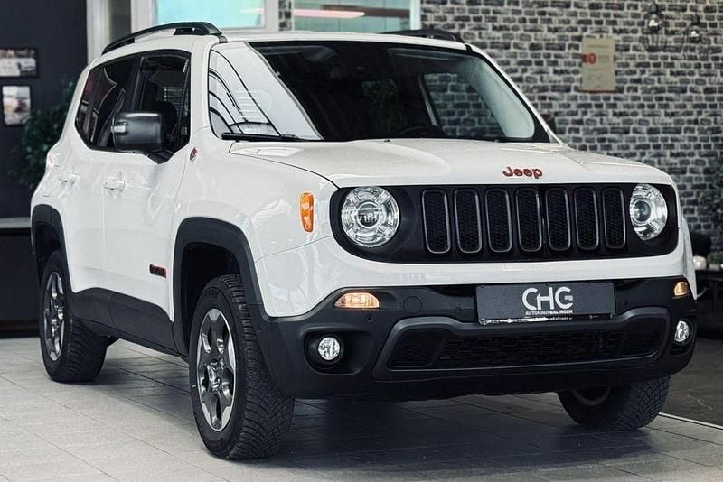Alpine white (vr296) Gebraucht 2016 Jeep Renegade Trailhawk SUV | 11.290 € (Guter Preis) - Bild 1/4