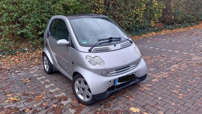 Silber Gebraucht 2006 Smart ForTwo Coupé Passion Kleinwagen | 2.600 € (Fairer Preis) - Bild 1/4