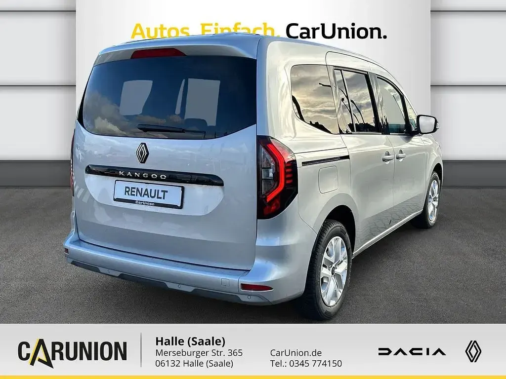 Używany Renault Kangoo Equilibre 131 KM (96 kW) 2025 Szary Sedan/Limuzyna