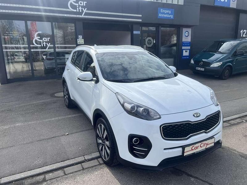Gebraucht Kia Sportage Edition 7 116 PS (85 kW) 2018 (wd) casa white SUV
