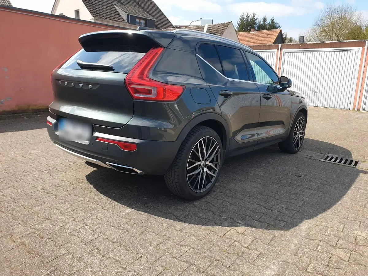 Gebraucht Volvo XC40 Inscription 150 PS (110 kW) 2019 Grün SUV