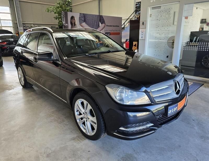 Schwarz Gebraucht 2012 Mercedes C180 Avantgarde Kombi | 5.490 € (Fairer Preis) - Bild 1/4