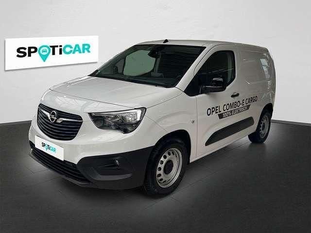 Gebraucht 2024 Opel Combo-e Life Edition Van / Kleinbus | 27.965 € (Fairer Preis) - Bild 1/4