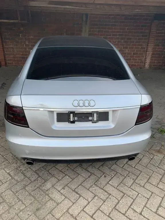 Gebraucht Audi A6 177 PS (130 kW) 2004 Silber Limousine