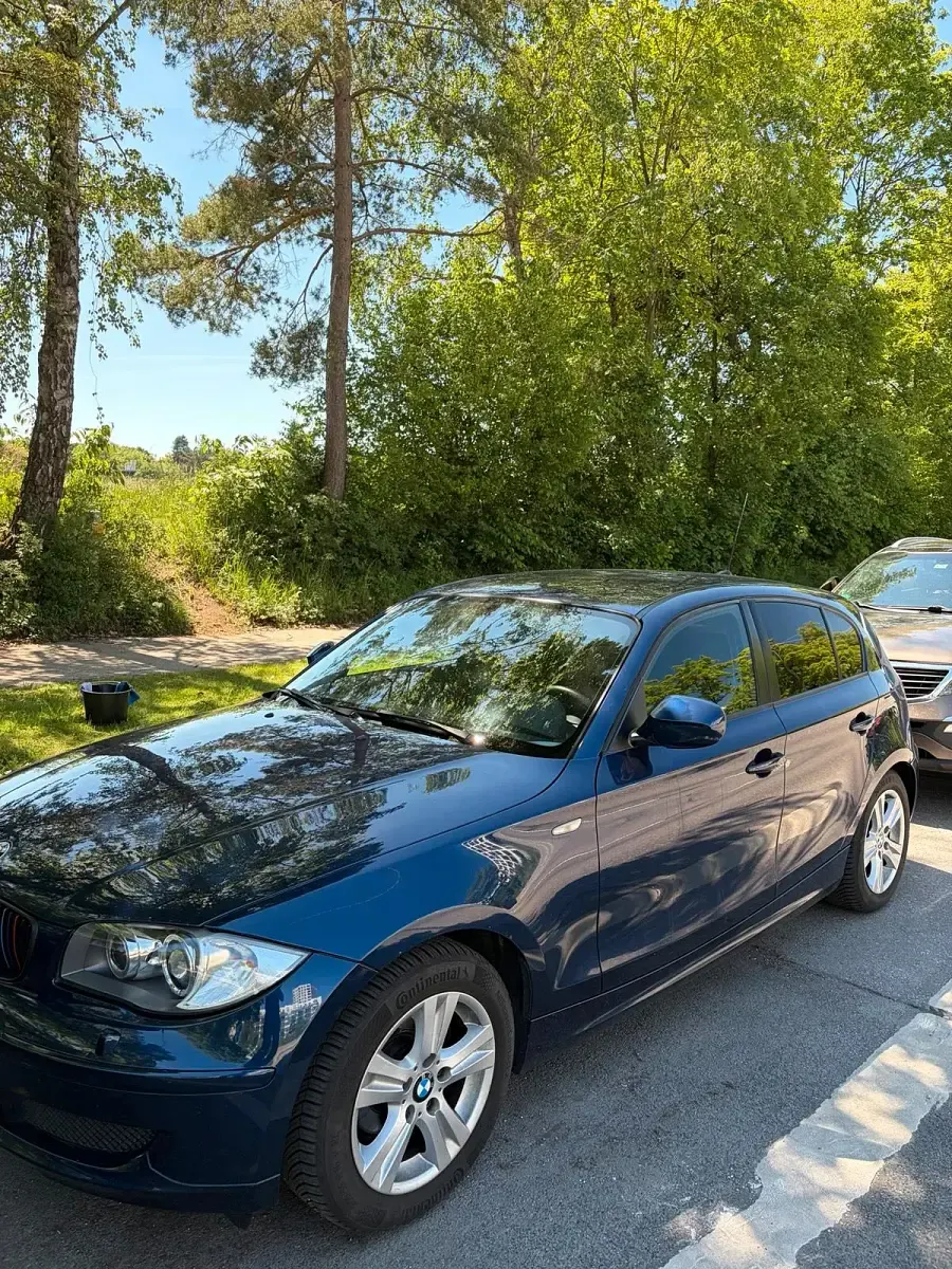 Gebraucht BMW 116 122 PS (89 kW) 2010 Blau Kleinwagen