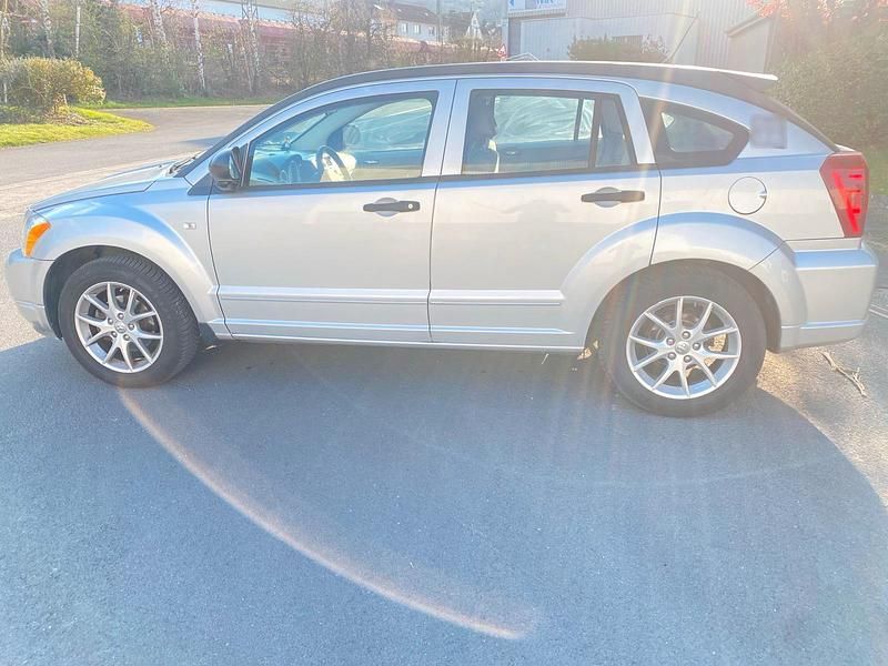 Gebraucht Dodge Caliber 140 PS (102 kW) 2008 Silber Kleinwagen