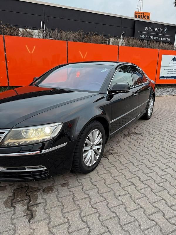Usata VW Phaeton 241 CV (177 kW) 2012 Nero Berlina