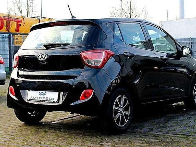 Gebraucht Hyundai i10 67 PS (49 kW) 2014 Schwarz Kleinwagen