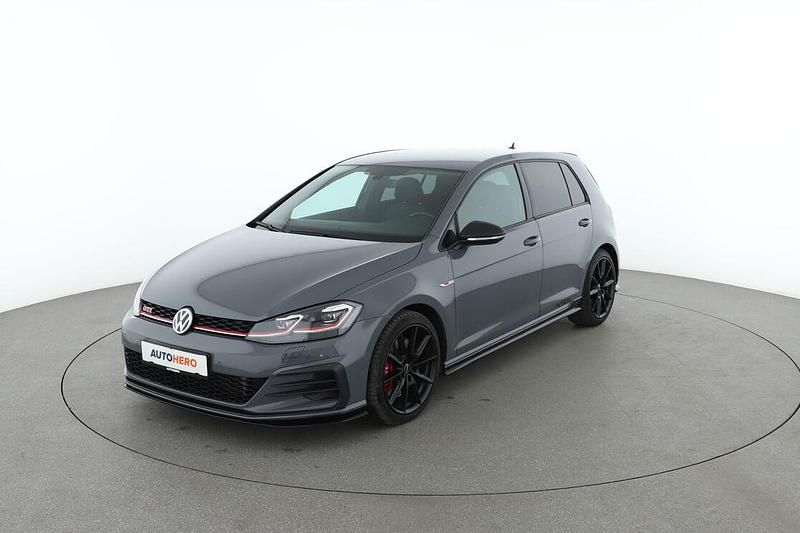 Grau Gebraucht 2020 VW Golf VII GTI Limousine | 27.670 € (Etwas zu teuer) - Bild 1/3