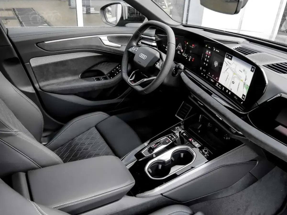 Gebraucht Audi A6 S-line plus 367 PS (269 kW) 2026 Daytonagrau perleffekt Kombi