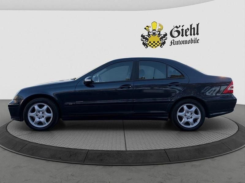 Gebraucht Mercedes C200 163 PS (119 kW) 2004 Schwarz Limousine