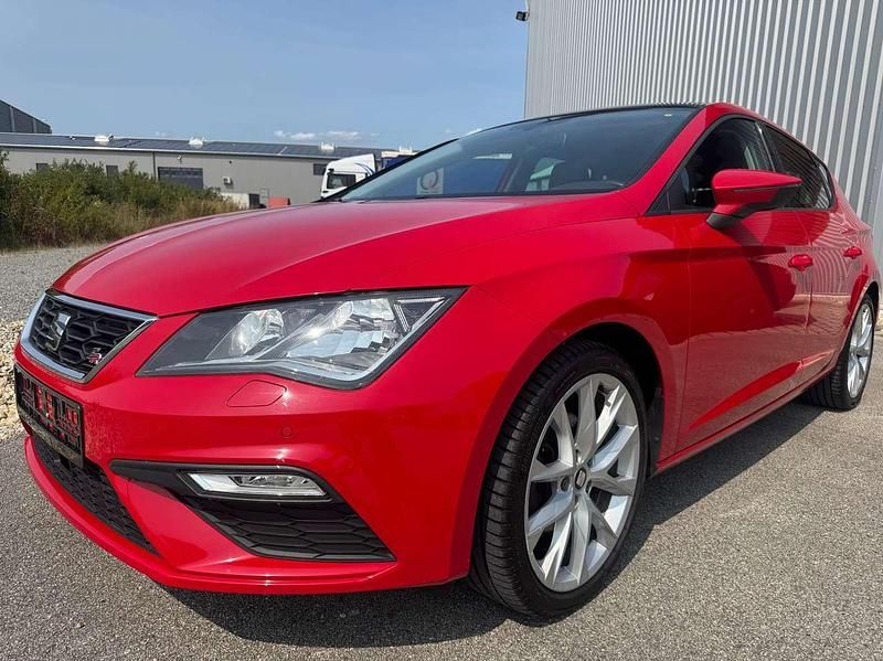 Rot Gebraucht 2017 Seat Leon FR Kleinwagen | 12.500 € (Fairer Preis) - Bild 1/4