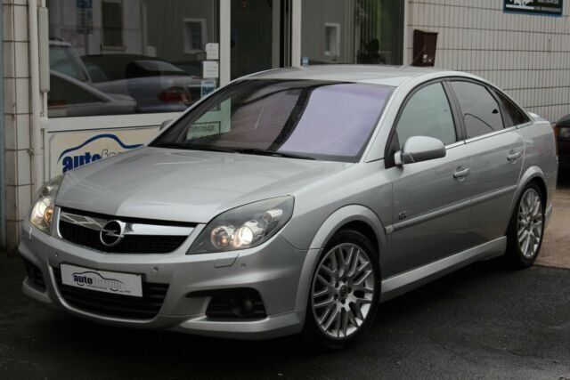 Gebraucht Opel Vectra Edition+ 150 PS (110 kW) 2007 Silber metallic Limousine
