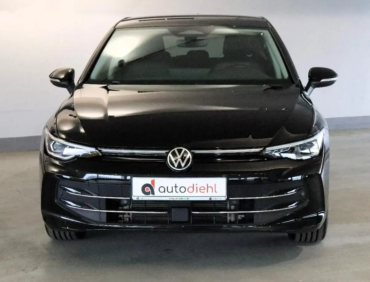 Gebraucht VW Golf VIII Goal 150 PS (110 kW) 2025 Schwarz Limousine