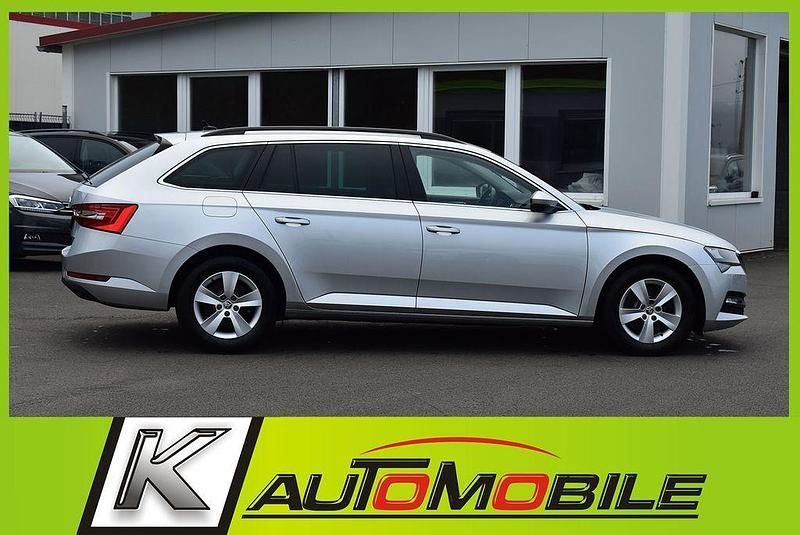 Gebraucht Skoda Superb 150 PS (110 kW) 2022 Silber Kombi