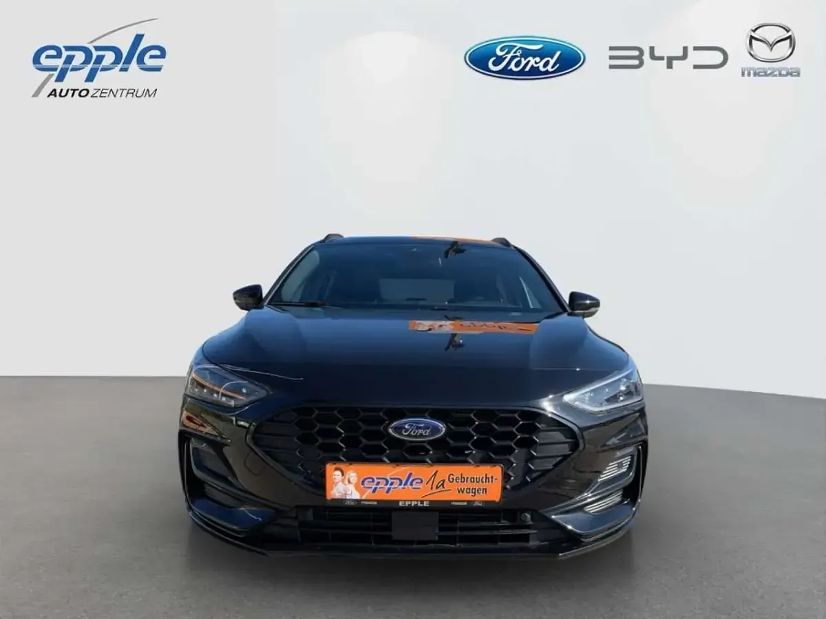 Gebraucht Ford Focus ST-Line 155 PS (114 kW) 2023 Agate black metallic Kombi