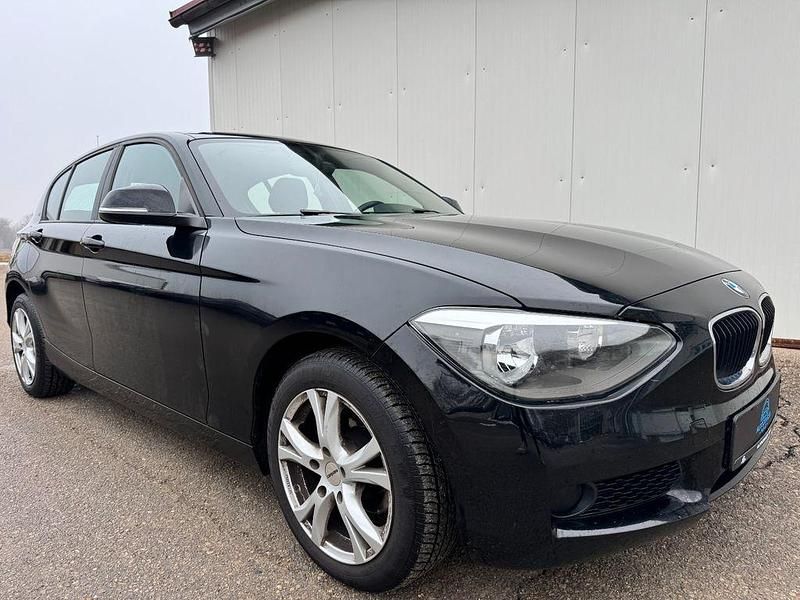 Gebraucht BMW 114 Sport Line 102 PS (75 kW) 2013 Schwarz Kleinwagen