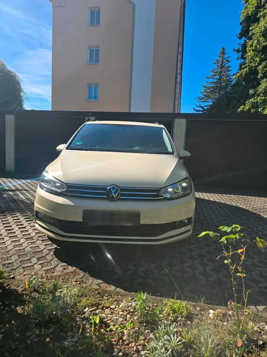 Gebraucht VW Touran 150 PS (110 kW) 2026 Gelb Van / Kleinbus