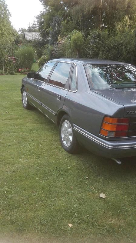 Gebraucht Ford Scorpio 120 PS (88 kW) 1990 Grau Limousine